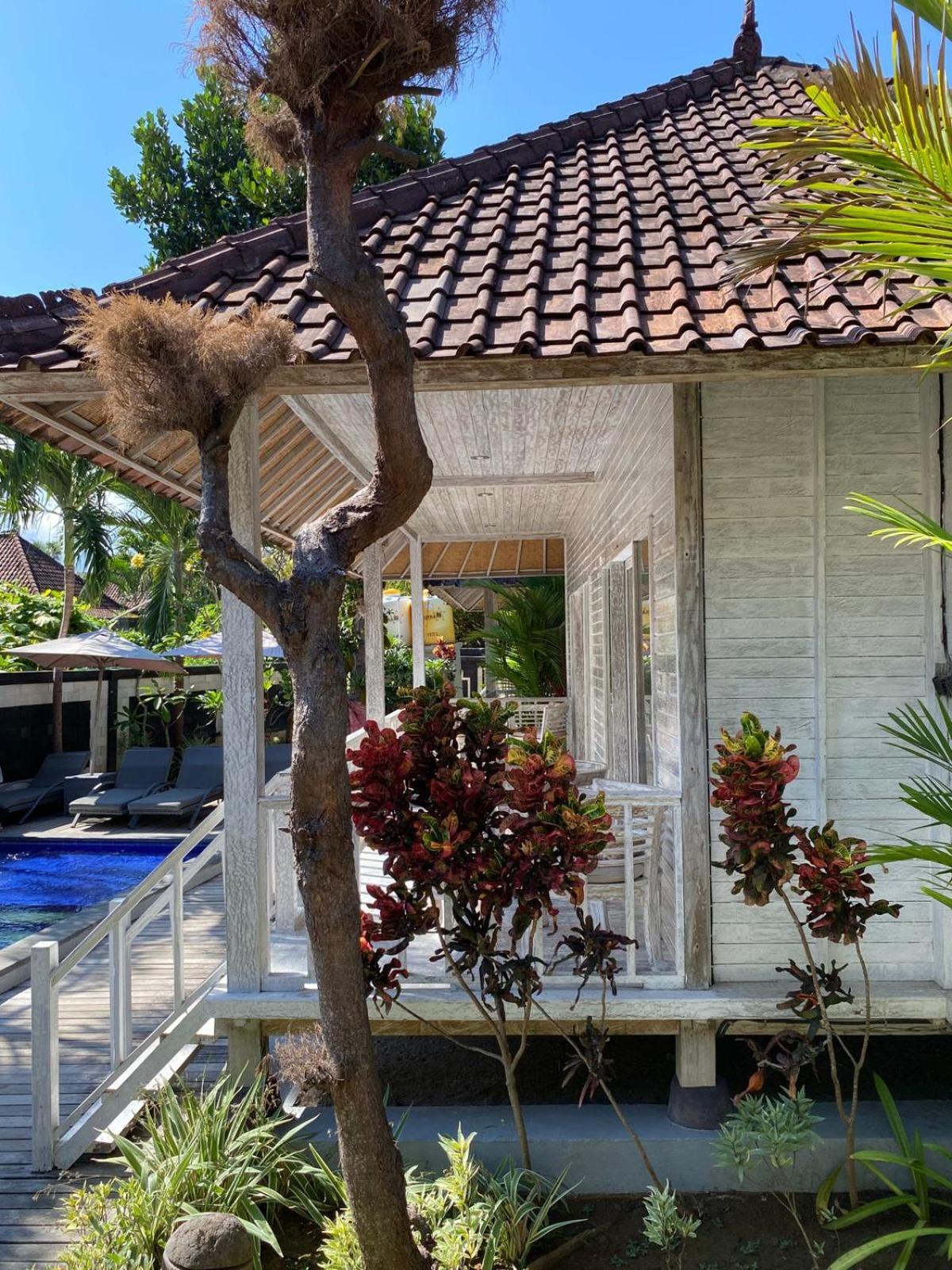 The Nichos Bungalows And Villas Lembongan Exterior foto
