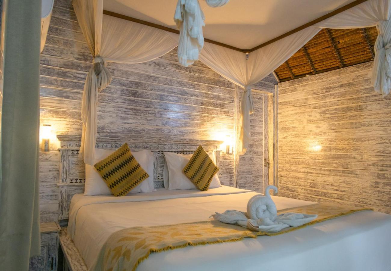 The Nichos Bungalows And Villas Lembongan Exterior foto