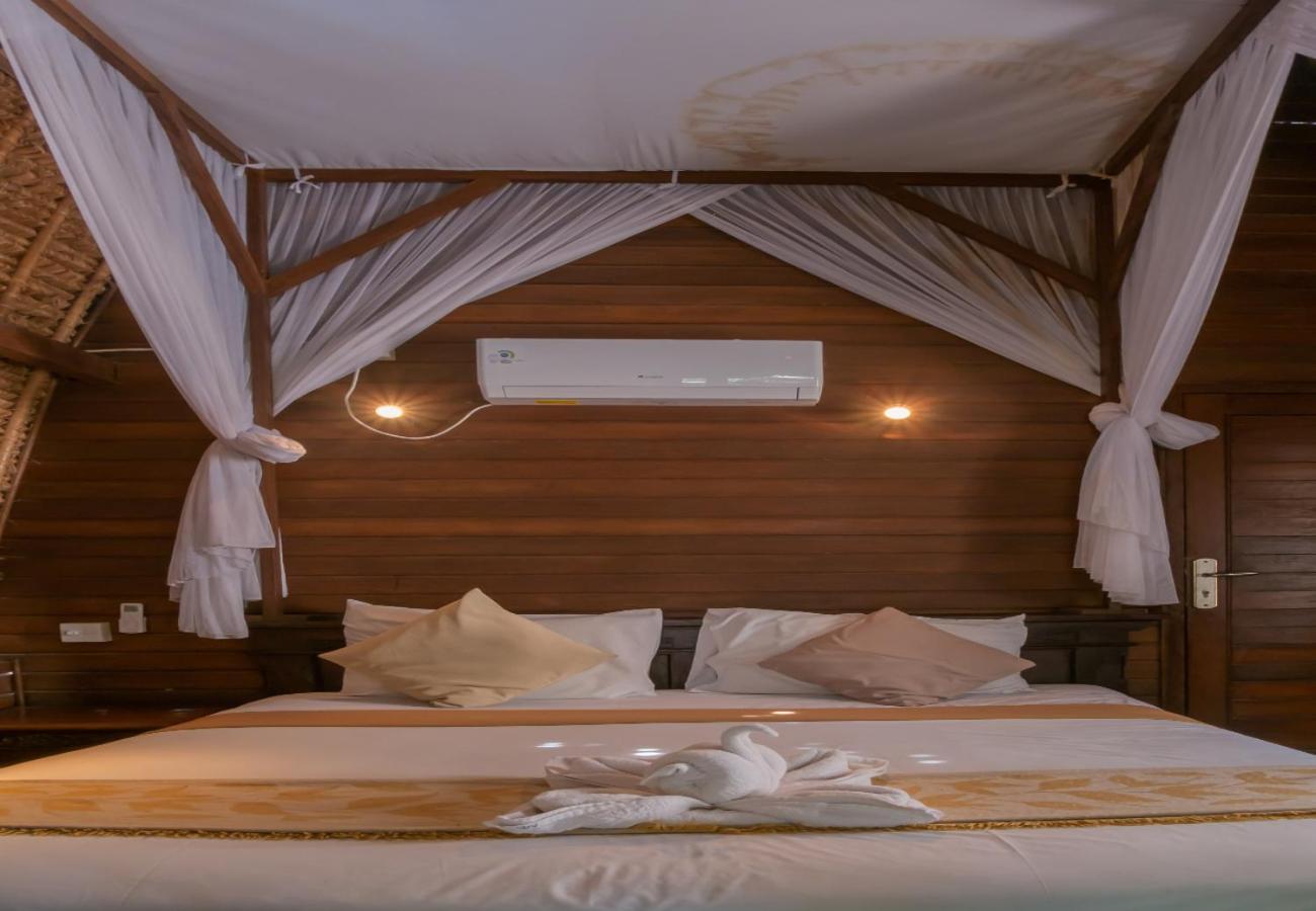 The Nichos Bungalows And Villas Lembongan Exterior foto
