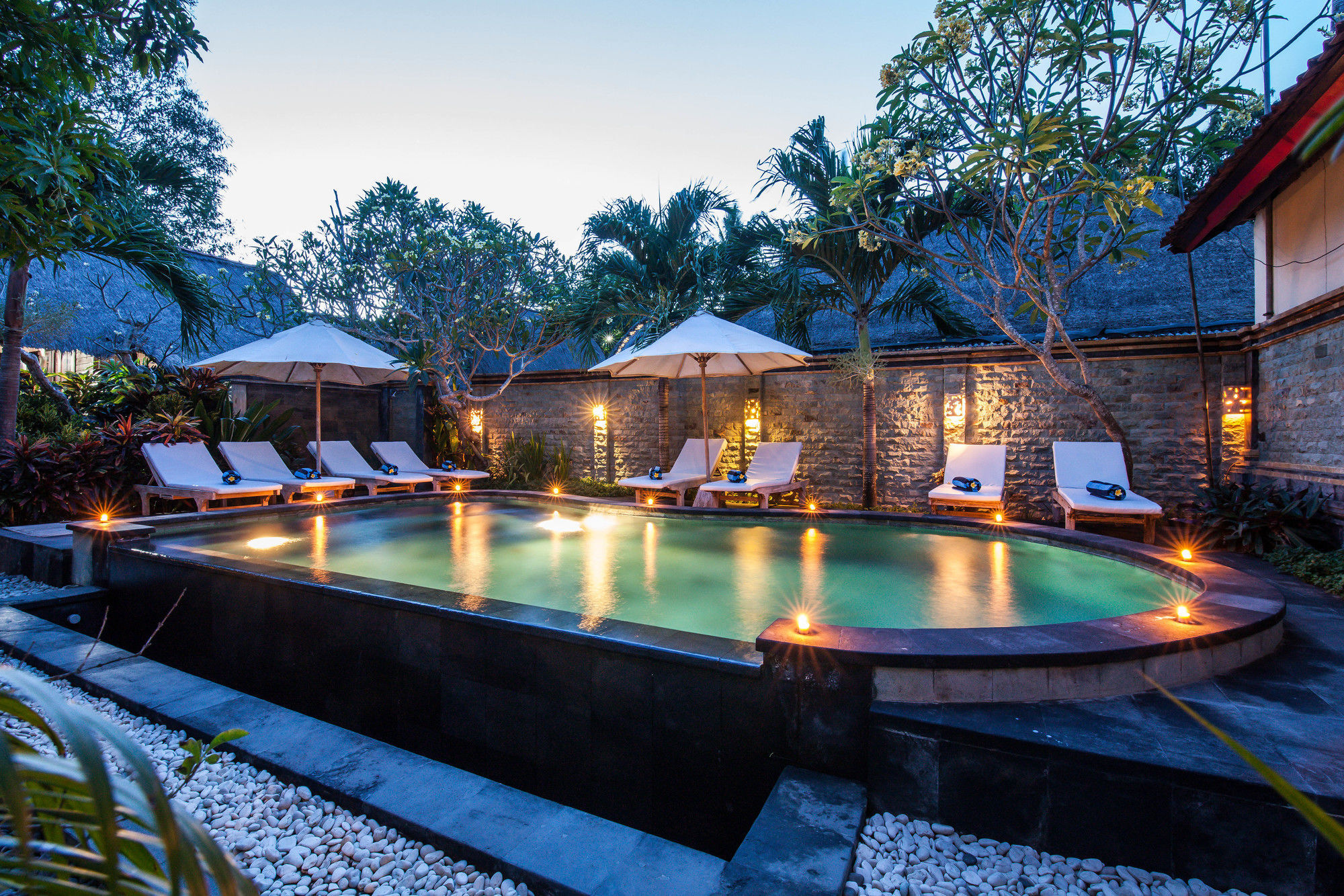 The Nichos Bungalows And Villas Lembongan Exterior foto
